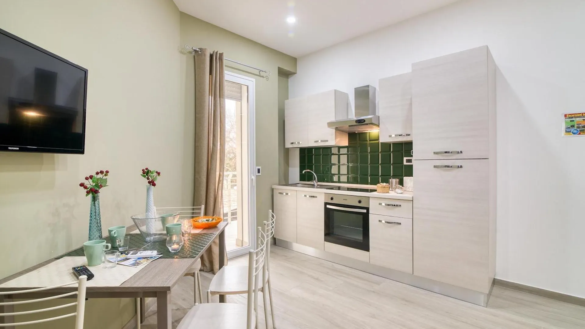 Eclisse House Few Steps From The Sea - Happy Rentals Augusta 0*,  Italië